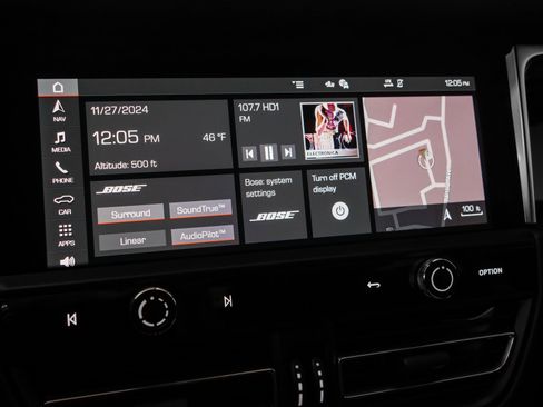 Used 2025 Porsche Macan Turbo image 40