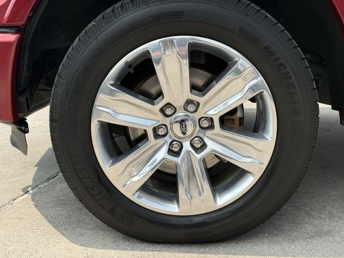 Used 2016 Ford F150 Platinum w/ Equipment Group 701A Luxury AWD/4WD image 11