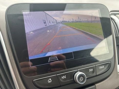 Used 2024 Chevrolet Malibu LT FWD image 23