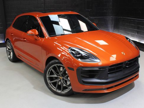 Used 2023 Porsche Macan GTS w/ Premium Package Plus image 7