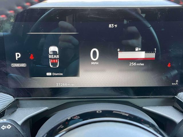 Used 2025 Nissan Kicks SR AWD/4WD image 35