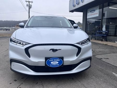 Used 2021 Ford Mustang Mach-E Select image 3