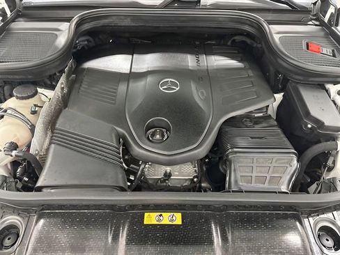 Used 2023 Mercedes-Benz GLS 450 4MATIC image 30