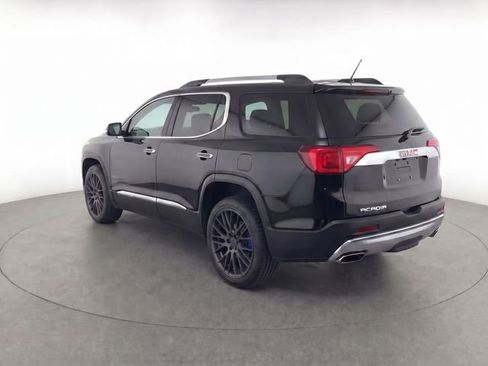 Used 2018 GMC Acadia Denali w/ Technology Package FWD image 7