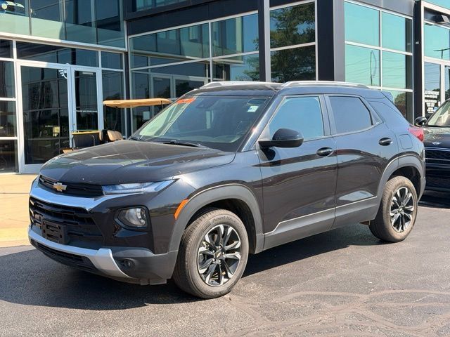 Used 2023 Chevrolet TrailBlazer LT AWD/4WD image 1