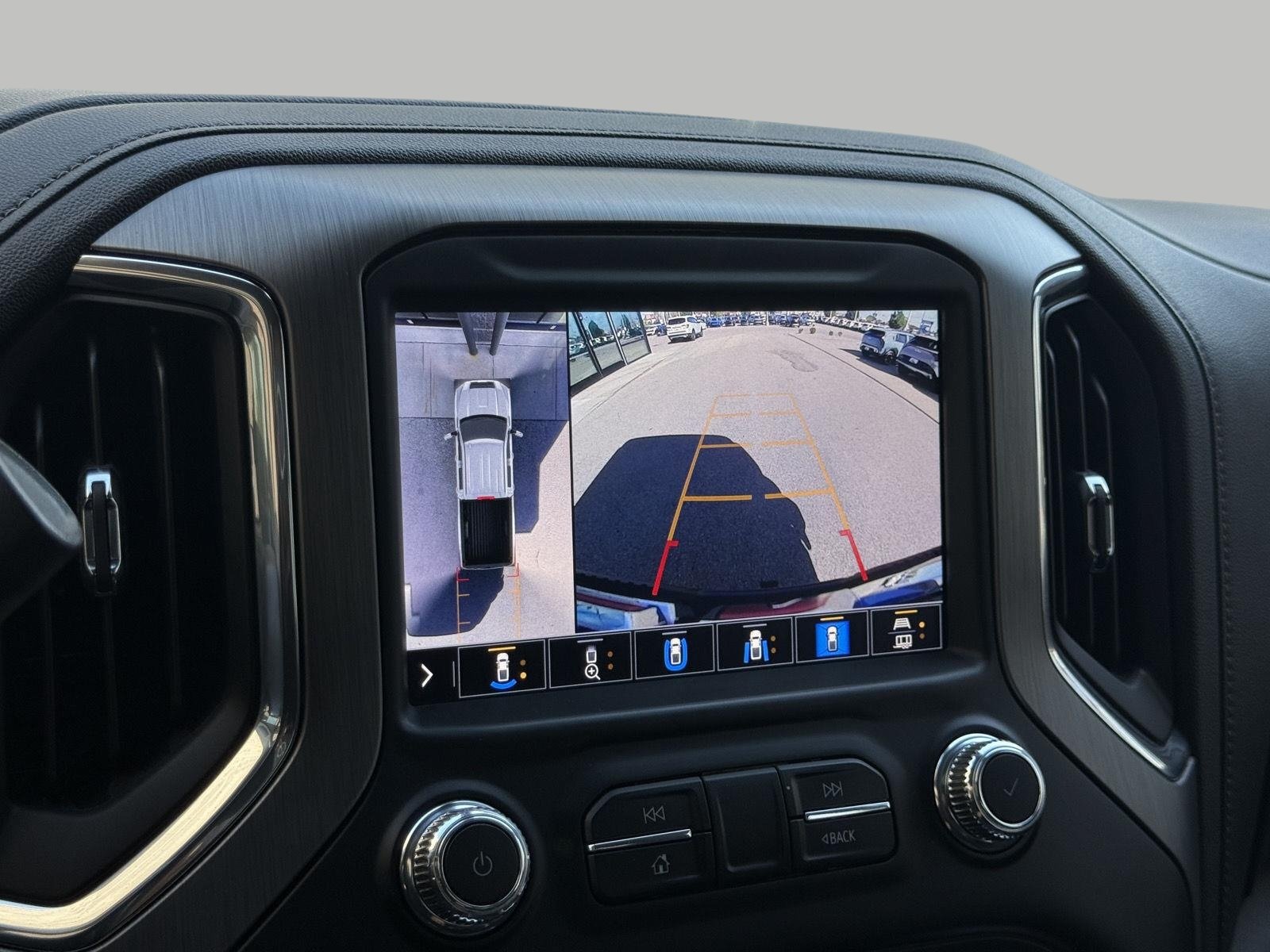 Used 2023 GMC Sierra 3500 Denali w/ Denali Black Diamond Edition AWD/4WD image 35