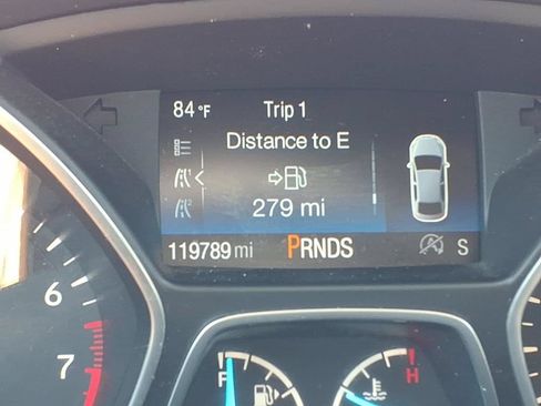 Used 2018 Ford Escape SE FWD image 19