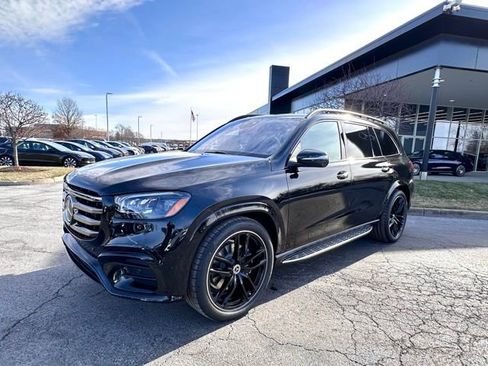 New 2026 Mercedes-Benz GLS 580 GLS 580 image 2
