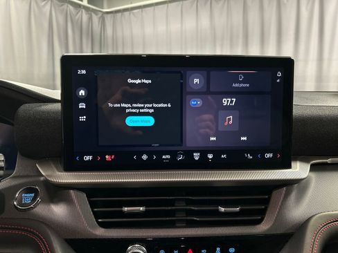 Used 2025 Ford Explorer ST-Line w/ ST-Line Street Pack image 17