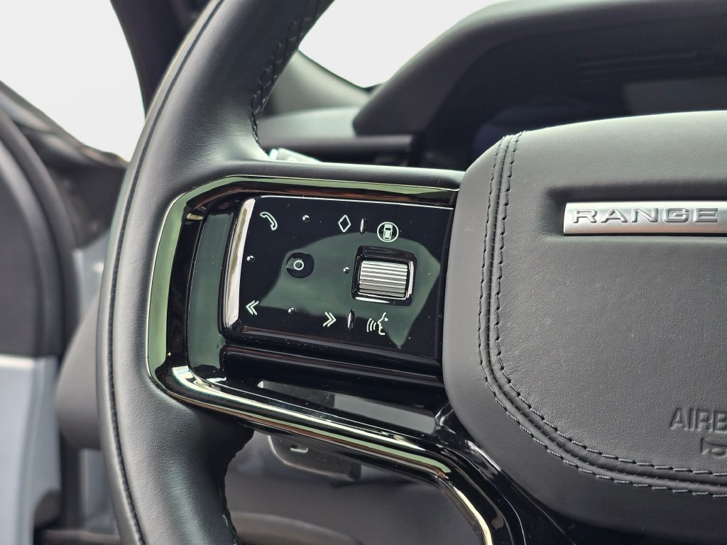 Certified 2025 Land Rover Range Rover Velar S AWD/4WD image 17