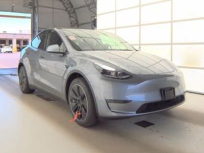 Used 2024 Tesla Model Y 2WD
