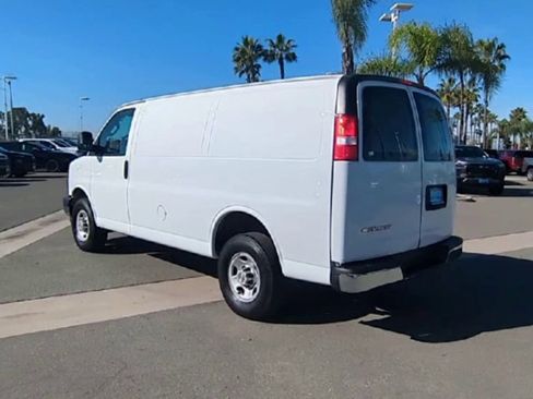 Used 2024 Chevrolet Express 2500 w/ Driver Convenience Package image 6