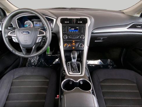 Used 2014 Ford Fusion SE FWD image 15