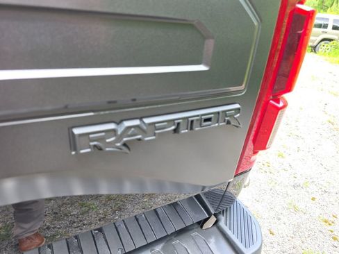 Used 2018 Ford F150 Raptor w/ Equipment Group 802A Luxury AWD/4WD image 32