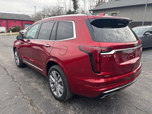 Used 2024 Cadillac XT6 Premium Luxury w/ LPO, Floor Liner Package image 10
