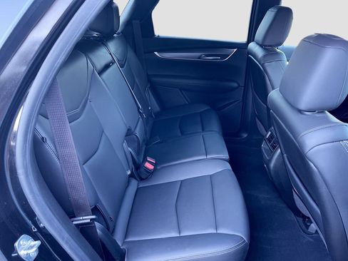 Used 2025 Cadillac XT5 Luxury w/ LPO, Floor Liner Package AWD/4WD image 28