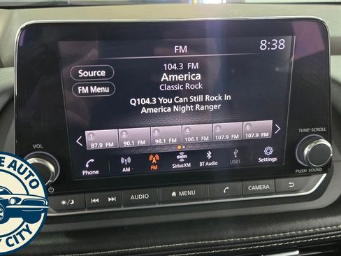 Used 2022 Nissan Rogue SL FWD image 15