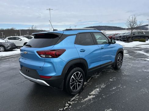 Used 2025 Chevrolet TrailBlazer LT w/ Convenience Package image 7