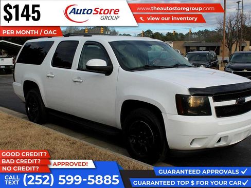 Used 2011 Chevrolet Suburban LT image 4