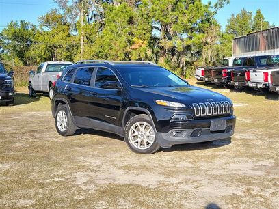 Used 2018 Jeep Cherokee Latitude w/ Mobile Office Group