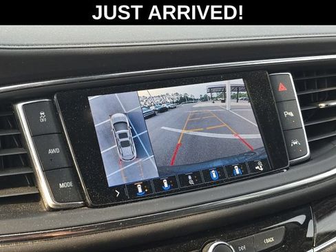 Used 2021 Buick Enclave Avenir w/ Avenir Technology Package AWD/4WD image 29