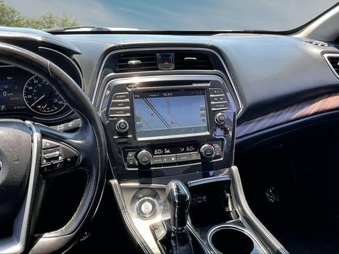 Certified 2017 Nissan Maxima Platinum FWD image 9
