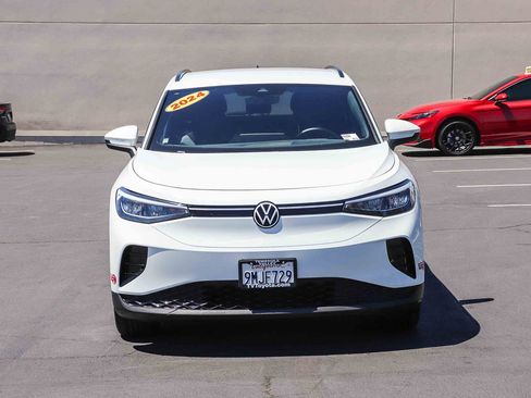 Used 2024 Volkswagen ID.4 2WD image 2