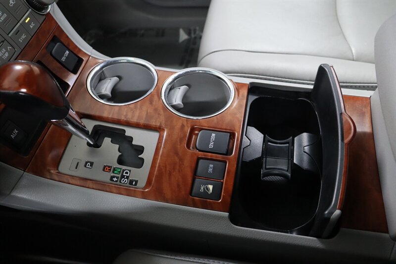 Used 2010 Toyota Highlander Limited AWD/4WD image 14