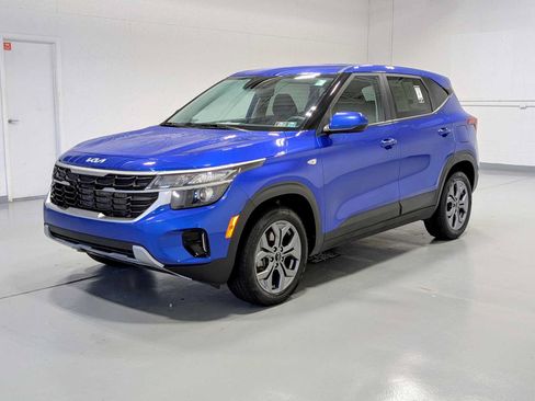 Certified 2024 Kia Seltos LX AWD/4WD image 1