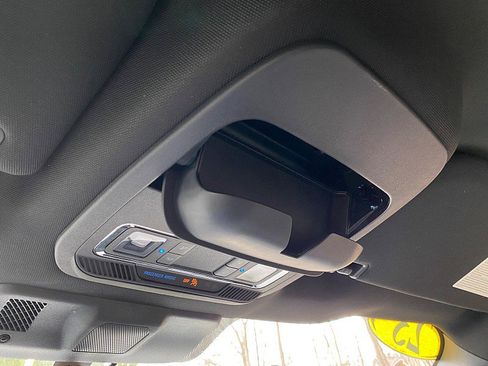 Used 2023 Ford F150 Lightning Lariat image 56