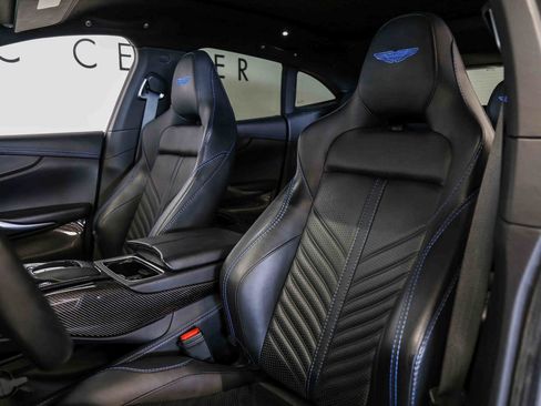 Used 2023 Aston Martin DBX 707 AWD/4WD image 3