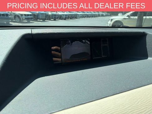 Used 2011 Toyota Sienna LE FWD image 14