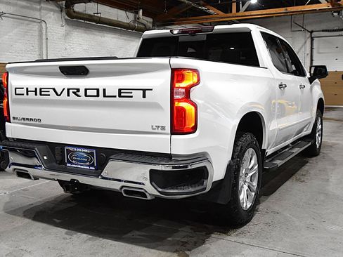 Used 2022 Chevrolet Silverado 1500 LTZ w/ LTZ Premium Package AWD/4WD image 7