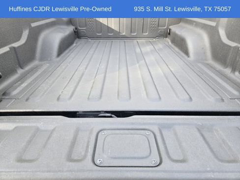 Used 2023 Jeep Gladiator Rubicon w/ Cold Weather Group image 34