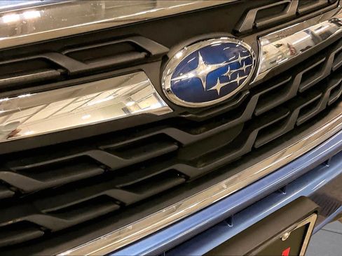 Used 2017 Subaru Forester 2.5i Premium w/ All-Weather Package AWD/4WD image 30