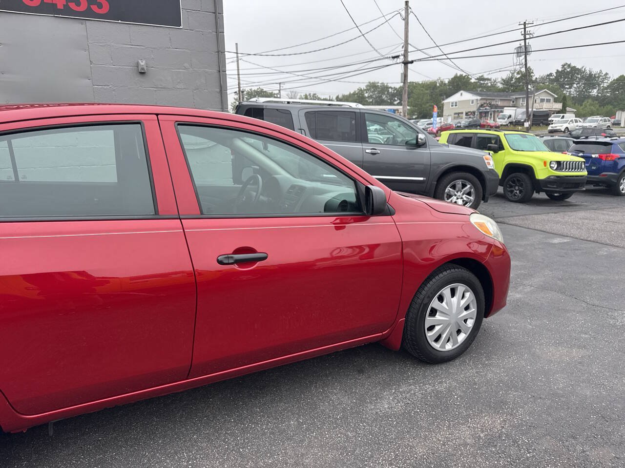 Used 2013 Nissan Versa S Plus FWD image 11