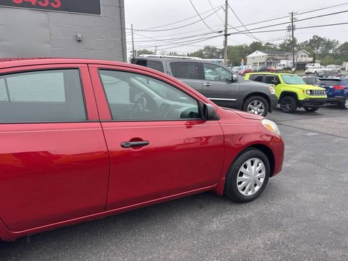 Used 2013 Nissan Versa S Plus FWD image 11