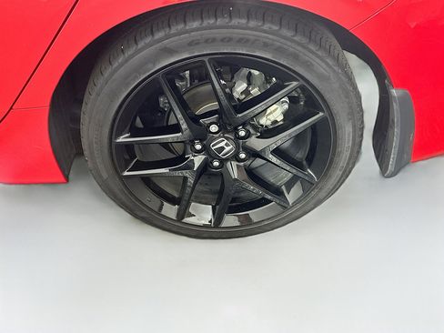 Used 2025 Honda Civic Sport image 11