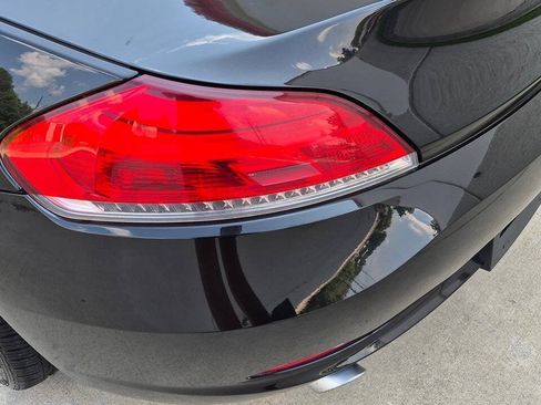 Used 2009 BMW Z4 sDrive35i RWD image 22