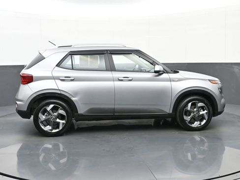 Certified 2023 Hyundai Venue SEL FWD image 3