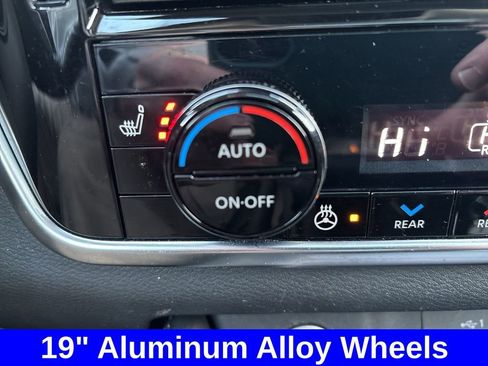 Used 2023 Nissan Rogue Platinum w/ Platinum Premium Package image 24