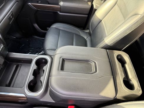 Used 2022 Chevrolet Silverado 1500 RST w/ LPO, Blackout Package image 14