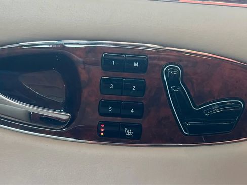 Used 2004 Maybach 57 RWD image 49