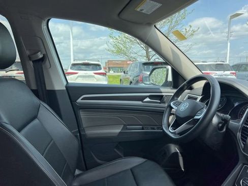 Used 2021 Volkswagen Atlas SE FWD image 35