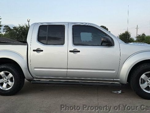 Used 2012 Nissan Frontier SV RWD image 9