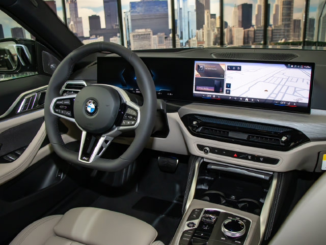 Used 2026 BMW i4 eDrive40 w/ M Sport Package RWD image 14