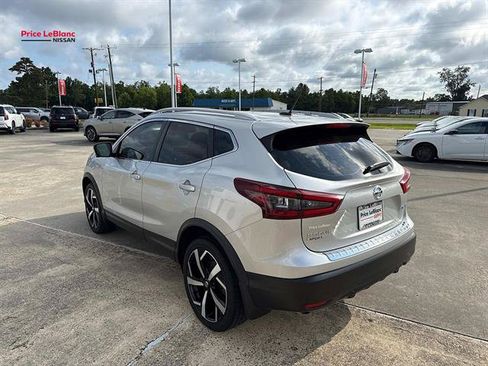 Used 2022 Nissan Rogue Sport SL w/ Premium Package AWD/4WD image 5