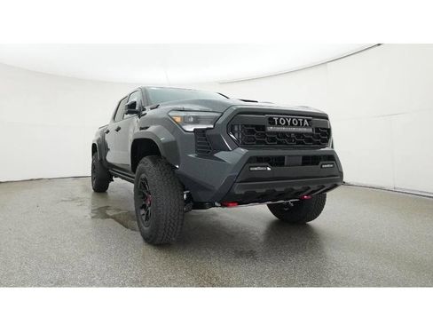 Used 2025 Toyota Tacoma TRD Pro w/ Tow Tech Package AWD/4WD image 36