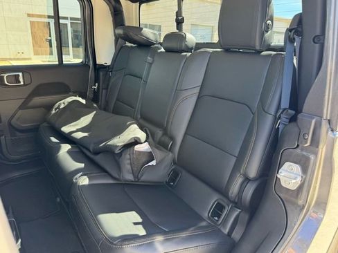 New 2026 Jeep Gladiator Sport image 28