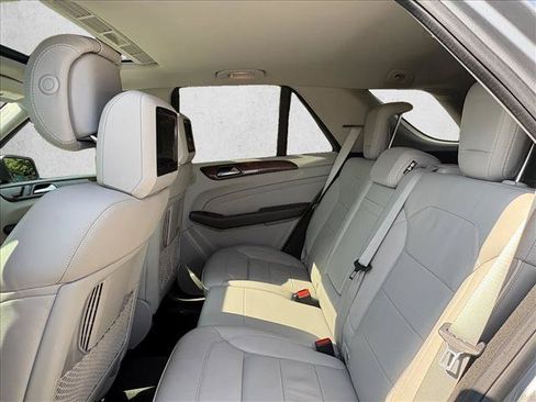 Used 2014 Mercedes-Benz ML 350 BlueTEC 4MATIC image 20